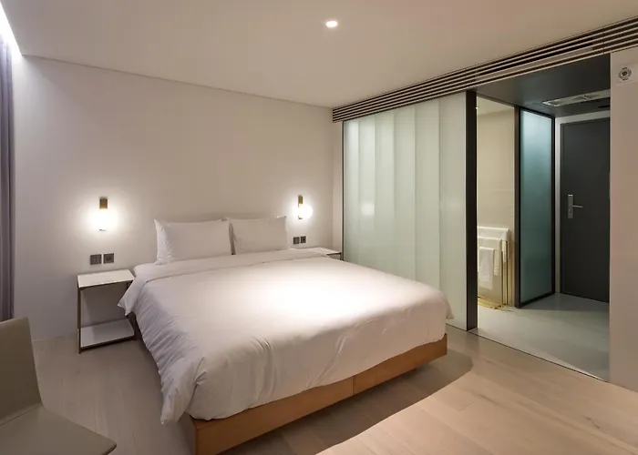 Hotel Cont 3*