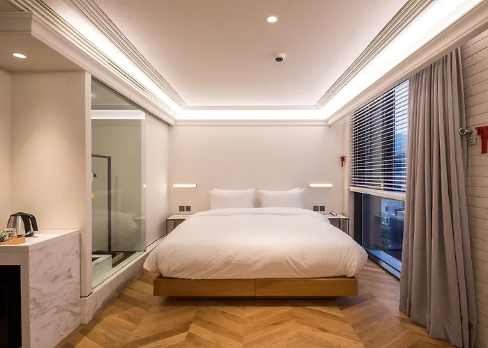 Hotel Cont 3*