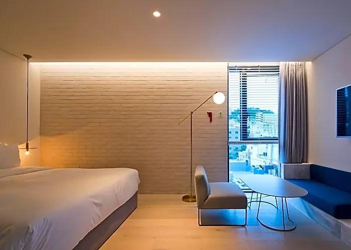 Cont Hotel