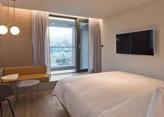 Cont Hotel